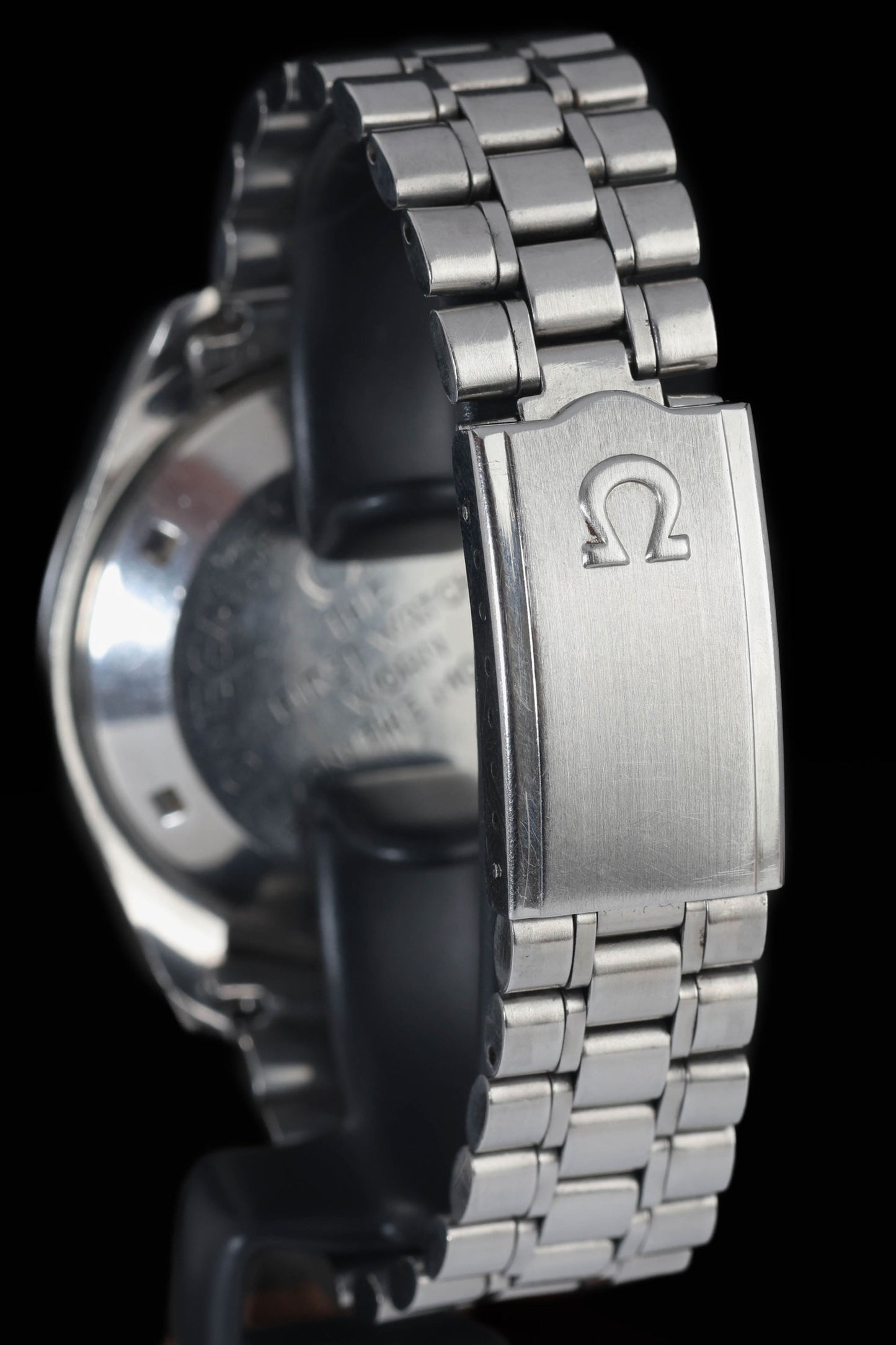 Pre-owned vintage Omega Speedmaster 145.022-69ST 42mm Circa 1971 | Crown Vintage Watches