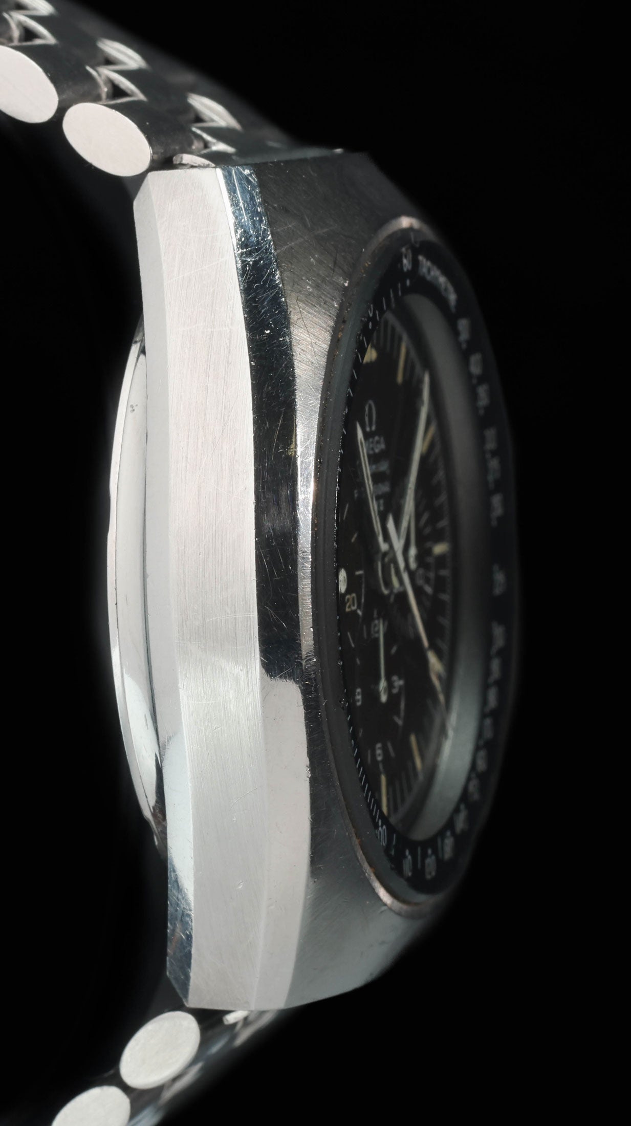 Pre-owned vintage Omega Speedmaster Mark II 'Tropical Dial' Ref. 145.014 42MM Circa 1973 | Crown Vintage Watches