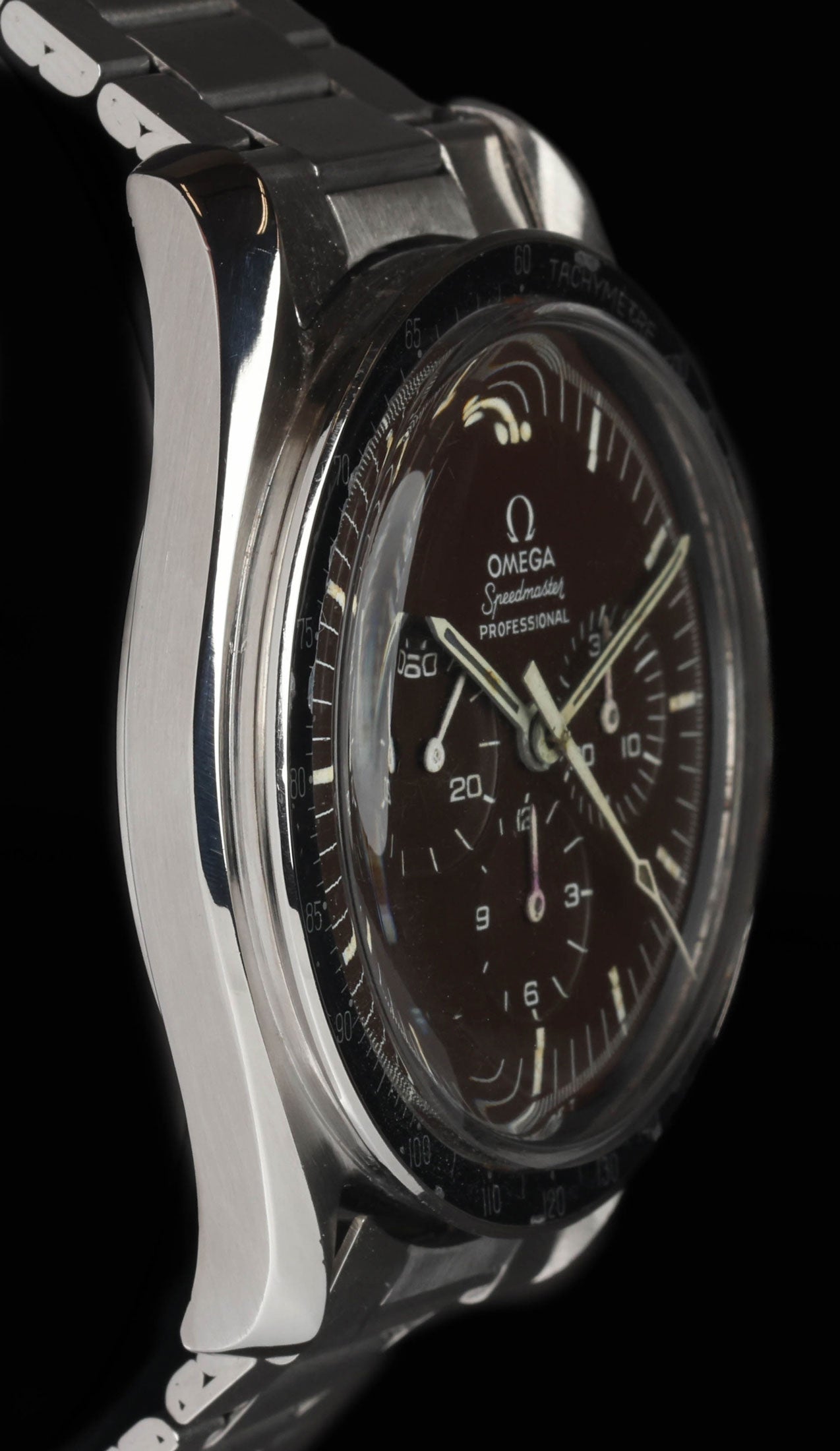 Pre-owned vintage Omega Speedmaster Professional 145.02269ST 'Tropical dial' 42mm 1970 | Crown Vintage Watches