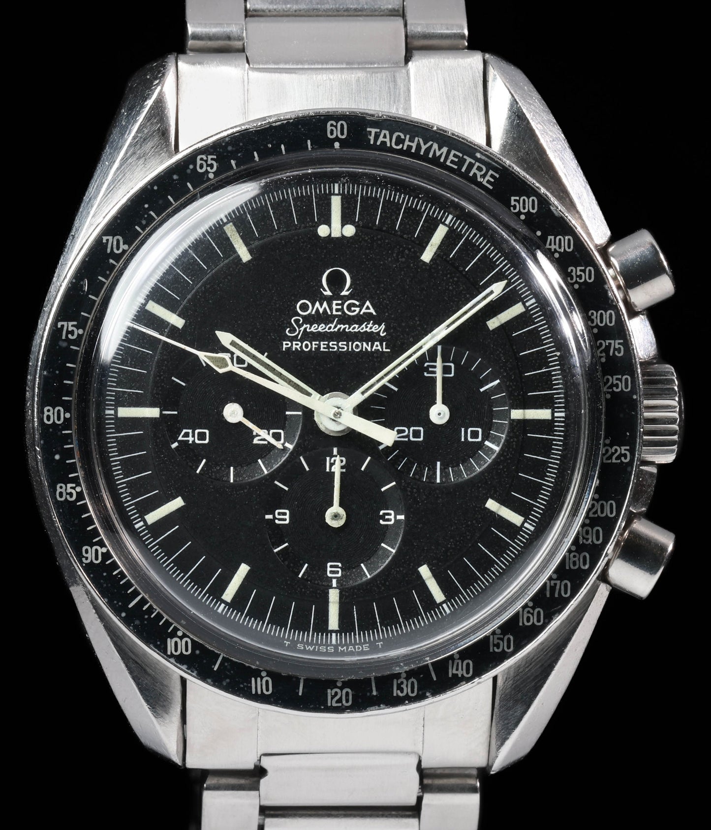 Pre-owned vintage Omega Speedmaster Professional 'Straight Writing' 145.022-69ST 42mm Circa 1970 | Crown Vintage Watches