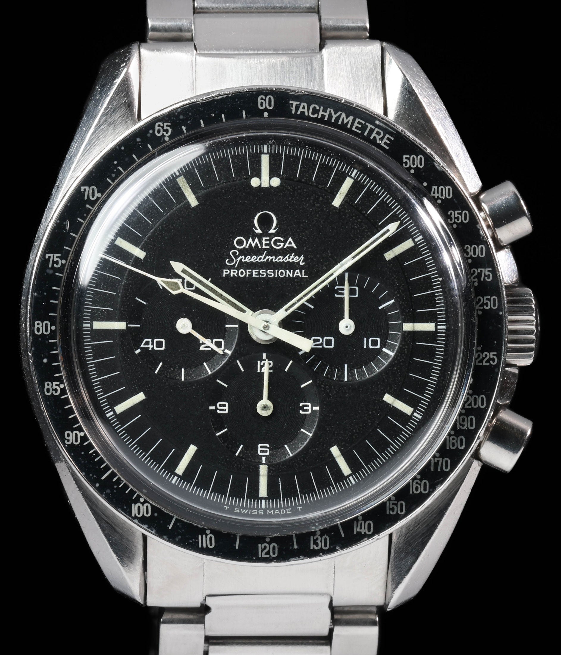 Pre-owned vintage Omega Speedmaster Professional 'Straight Writing' 145.022-69ST 42mm Circa 1970 | Crown Vintage Watches