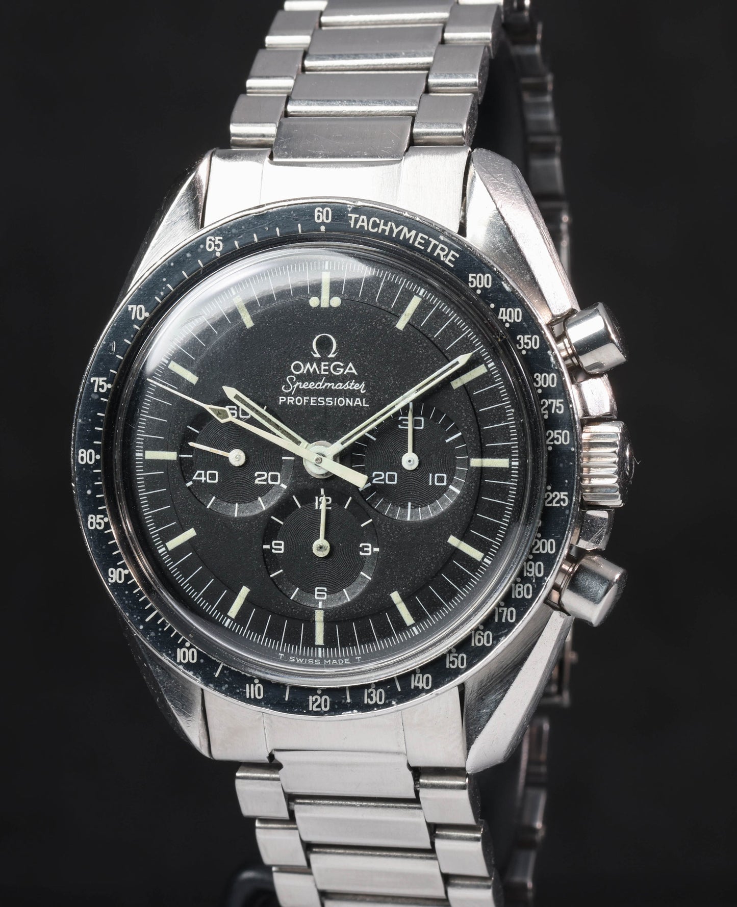 Pre-owned vintage Omega Speedmaster Professional 'Straight Writing' 145.022-69ST 42mm Circa 1970 | Crown Vintage Watches