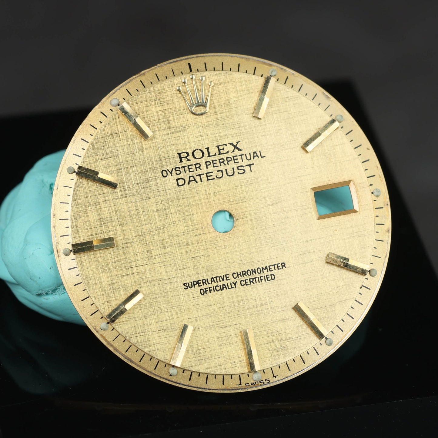 Preowned vintage ROLEX Datejust 1601 Champagne 'Linen' Dial Circa 1970s | Crown Vintage Watches