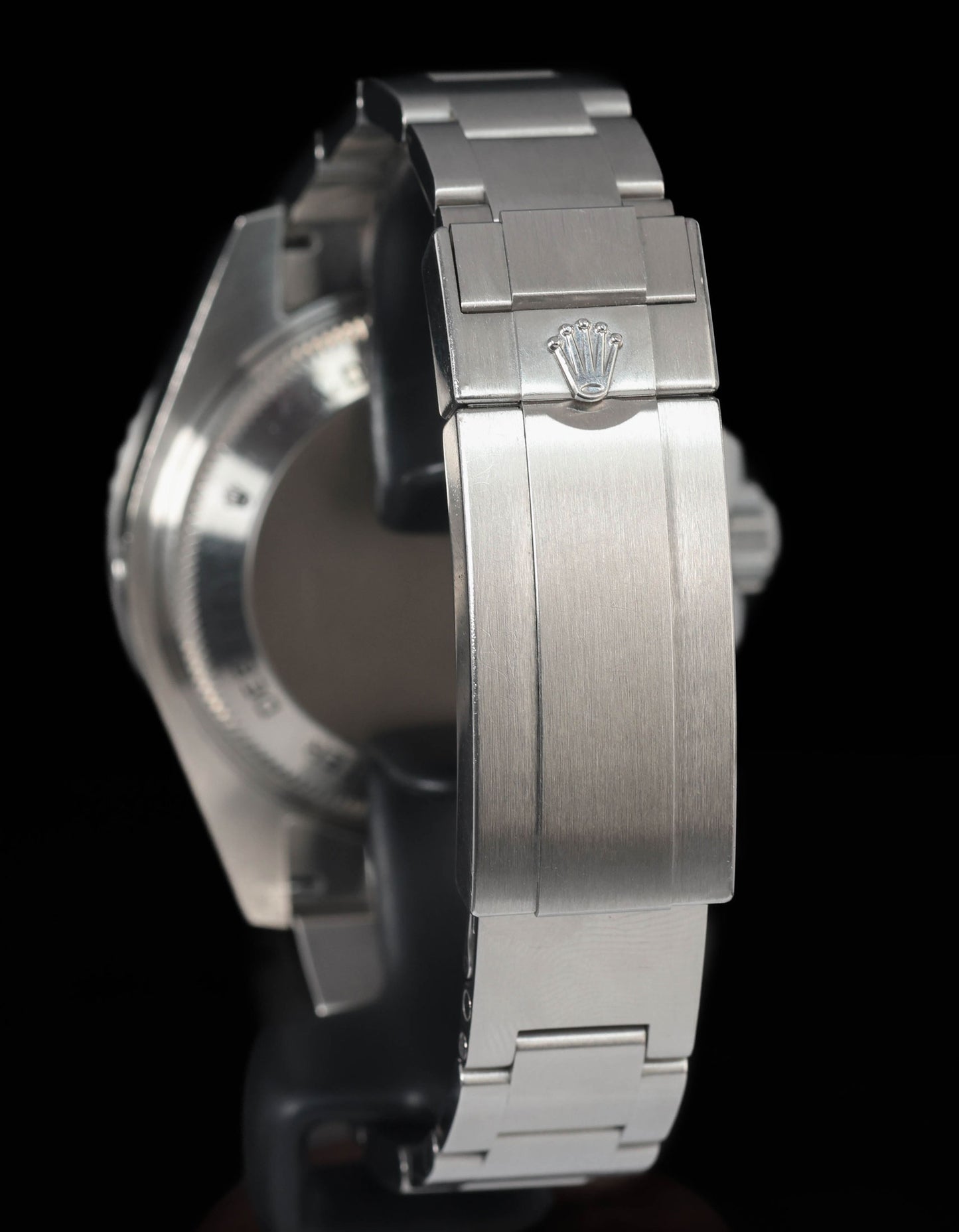 Pre-owned vintage Rolex Deep Sea Dweller 44MM 116660 | 2009 - Crown Vintage Watches