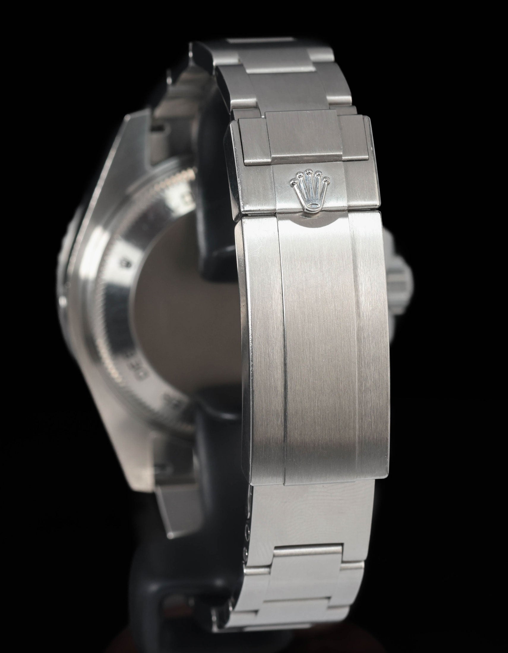 Pre-owned vintage Rolex Deep Sea Dweller 44MM 116660 | 2009 - Crown Vintage Watches