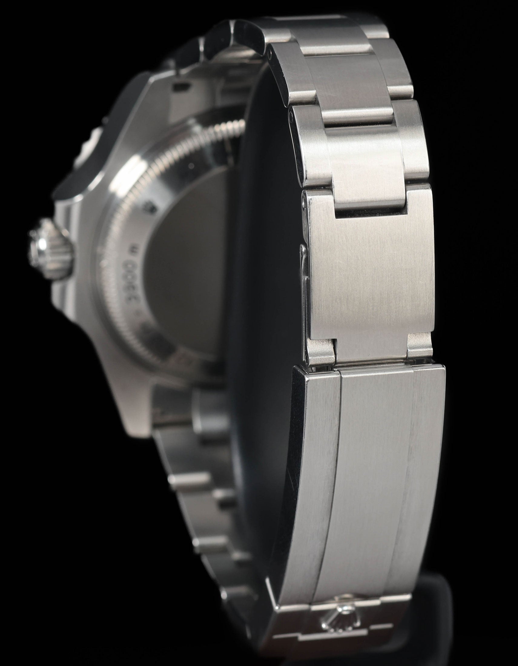 Pre-owned vintage Rolex Deep Sea Dweller 44MM 116660 | 2009 - Crown Vintage Watches