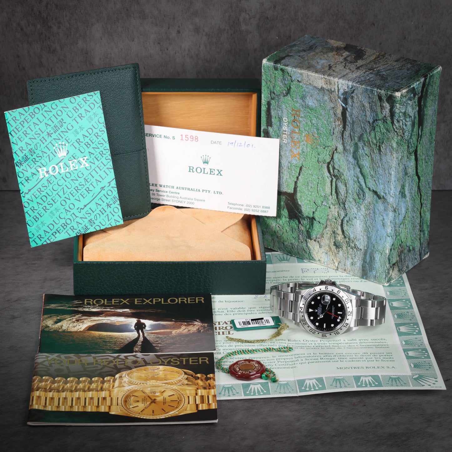 Preowned vintage Rolex Explorer II 16570 40mm Circa 2000 Full Set| Crown Vintage Watches