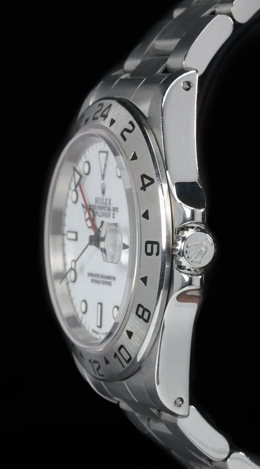 Pre-owned vintage Rolex Explorer II 16570 ‘Polar' 40MM 1997 | Crown Vintage Watches