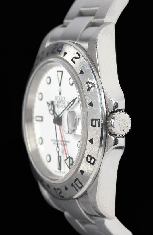 Preowned vintage Rolex Explorer II 16570 Polar 40mm 2004 Full Set| Crown Vintage Watches