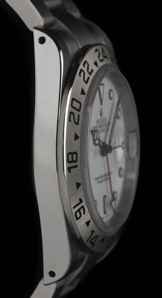 Pre-owned vintage Rolex Explorer II Polar 40MM 16570 2000 Box & Papers | Crown Vintage Watches