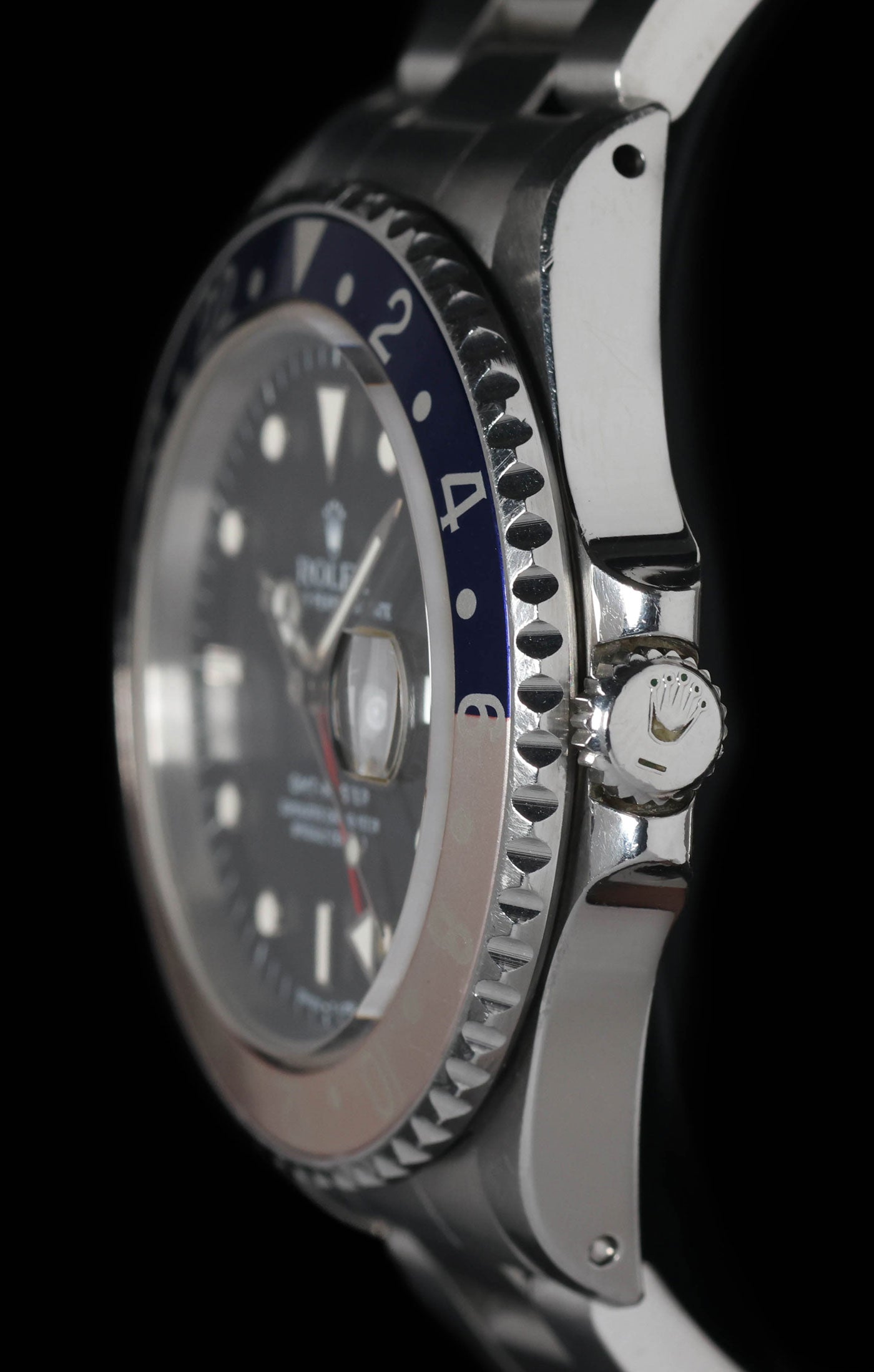 Pre-owned vintage Rolex GMT Master 16700 'Pepsi' Fat Font 40mm 1989 | Crown Vintage Watches