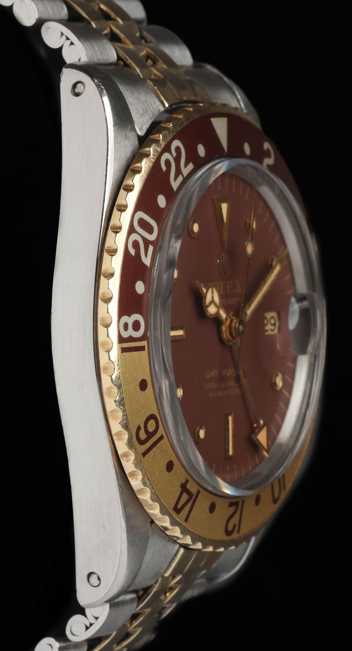 Pre-owned vintage Rolex GMT Master 1675/3 'Root Beer' 40mm 1969 | Crown Vintage Watches