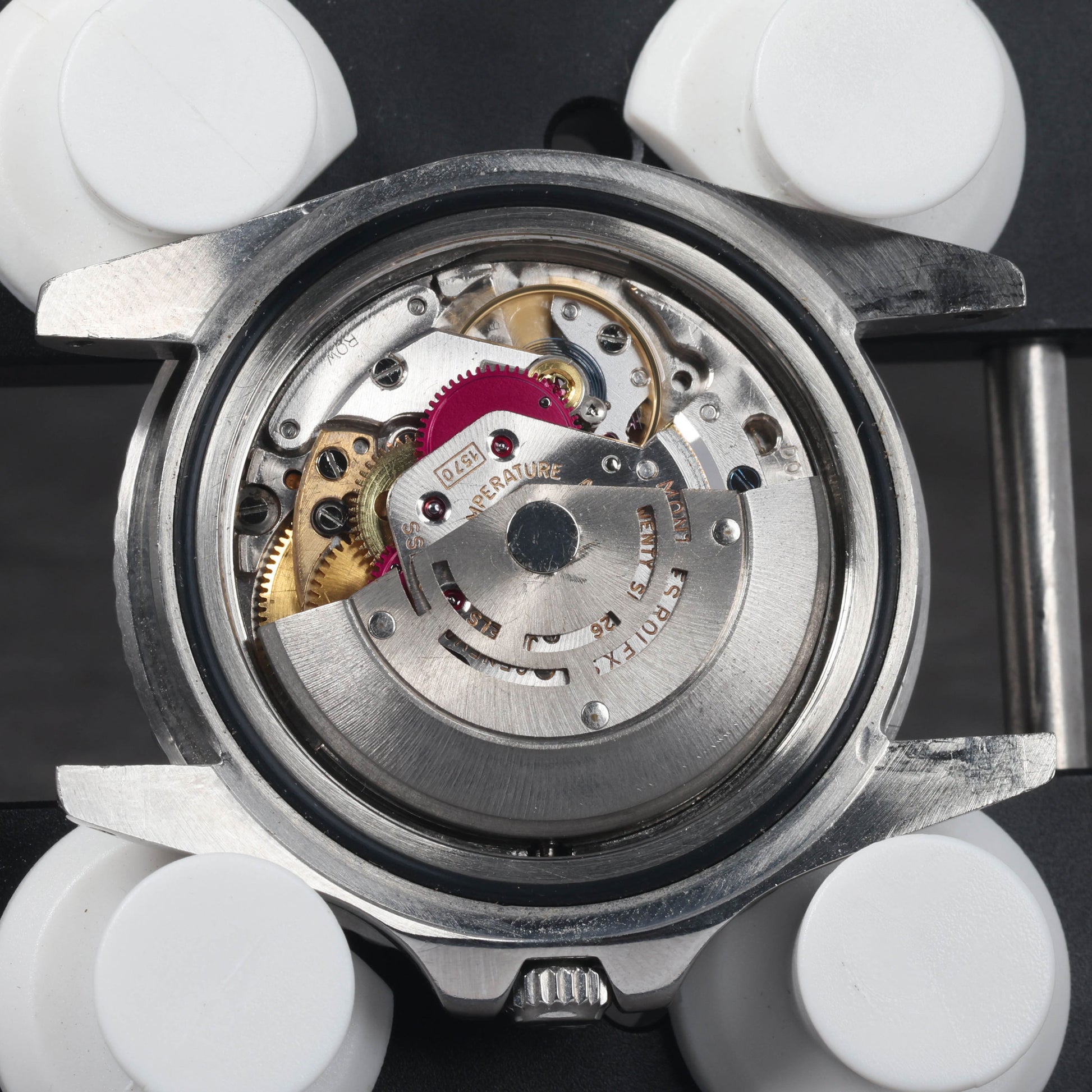 Preowned vintage Rolex GMT Master 1675 'Fuchsia' Pepsi 40MM 1968 | Crown Vintage Watches