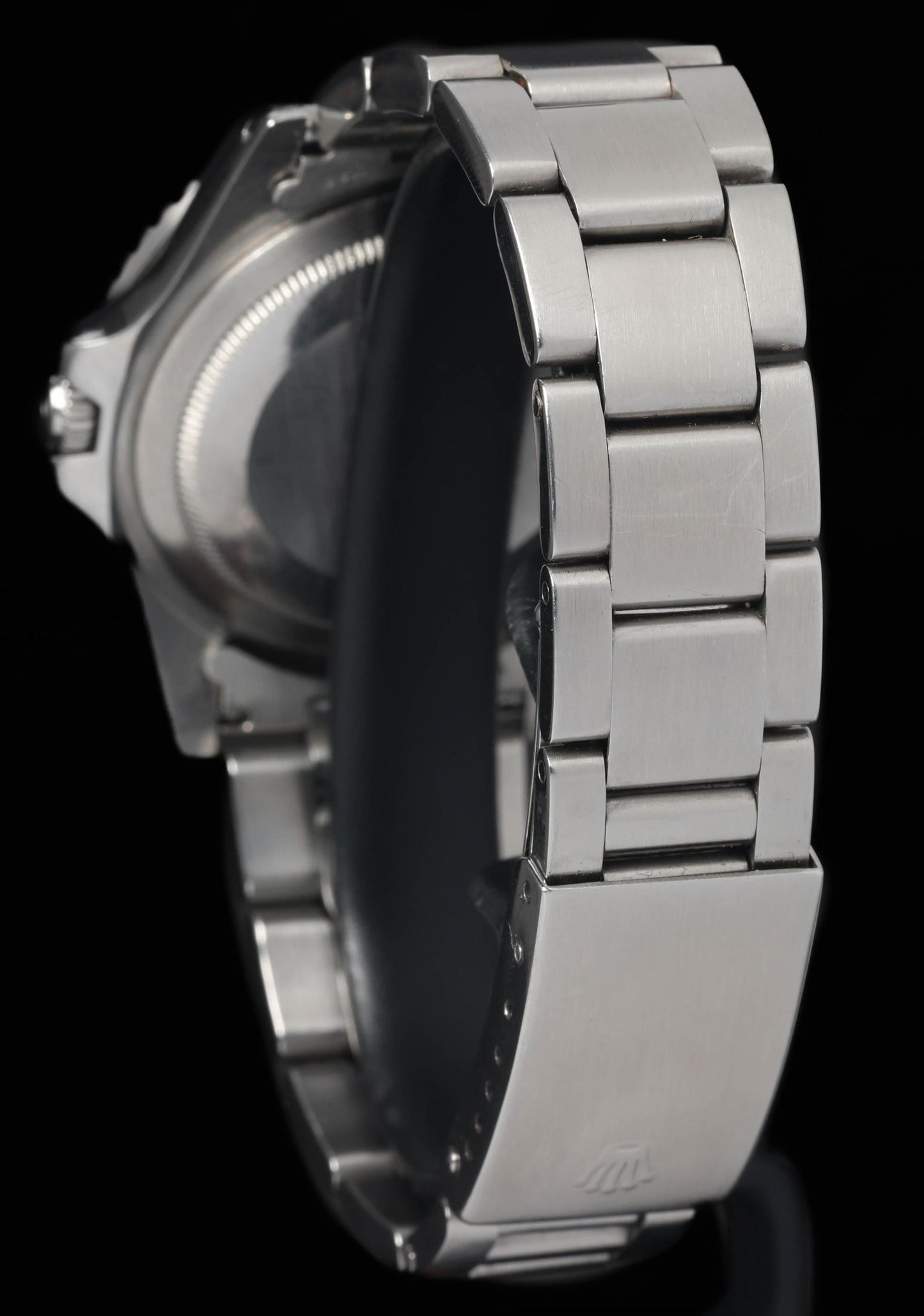 Preowned vintage Rolex GMT Master 1675 'Fuchsia' Pepsi 40MM 1968 | Crown Vintage Watches