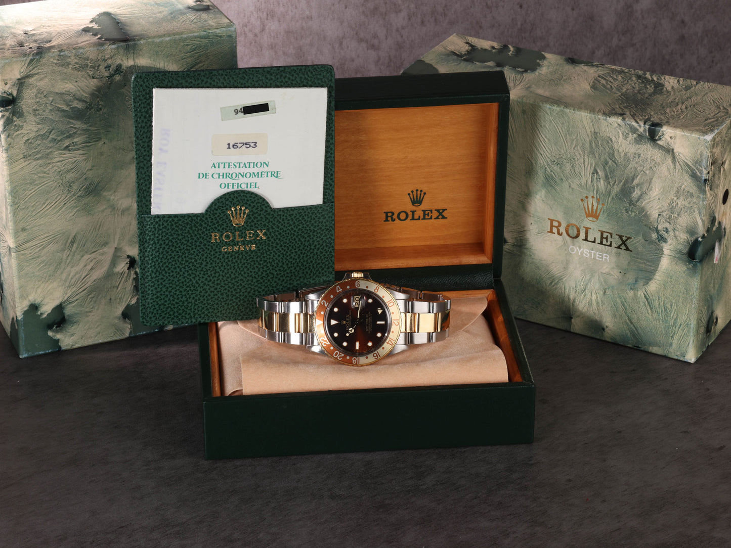 Pre-owned vintage Rolex GMT Master 16753 ‘Rootbeer’ 40mm 1988 | Crown Vintage Watches
