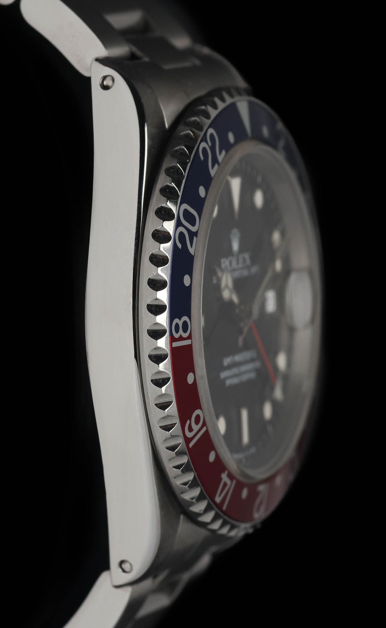 Pre-owned vintage Rolex GMT Master II 16710 40MM 1993 Box & Papers | Crown Vintage Watches