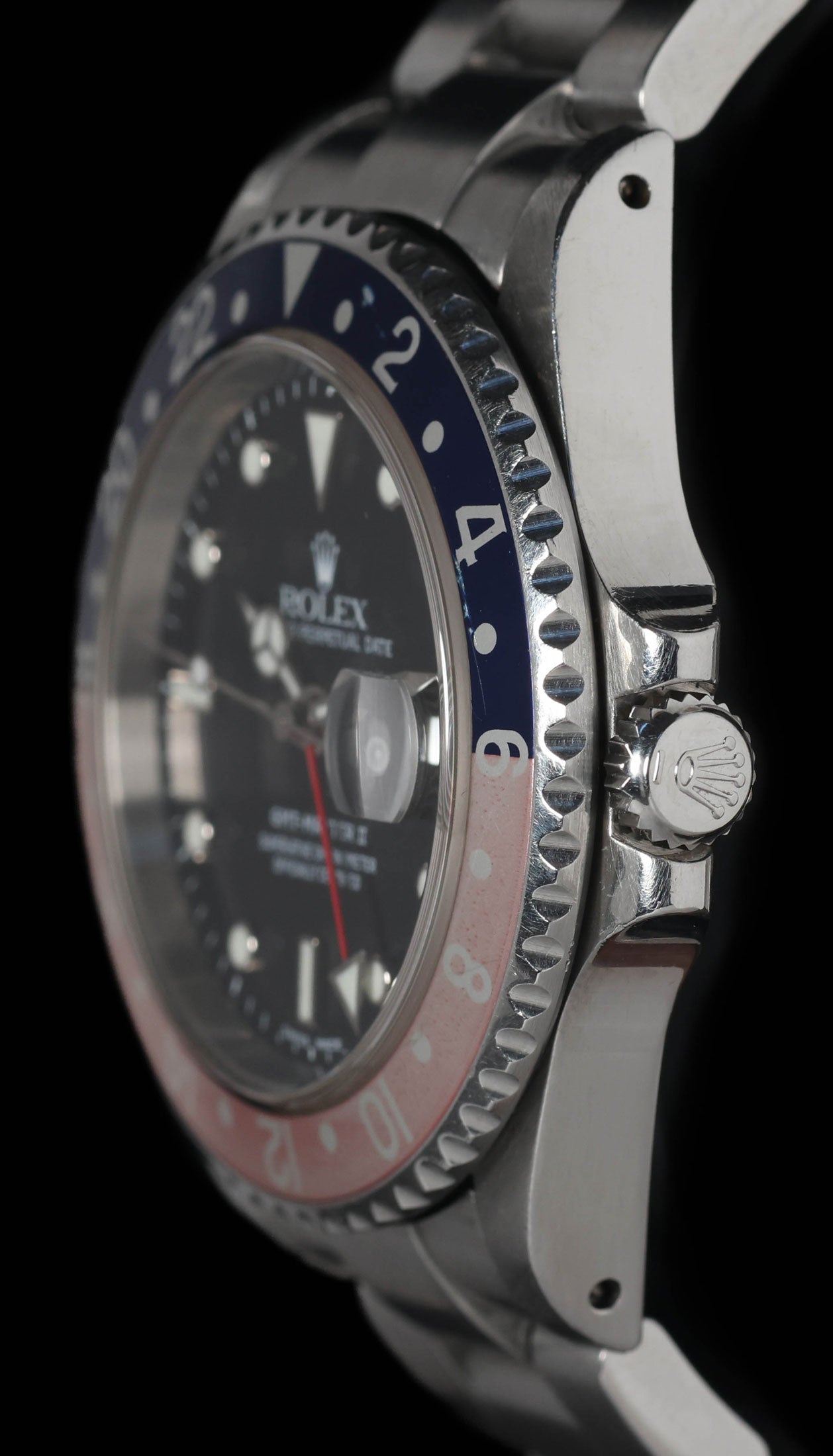 Pre-owned vintage Rolex GMT Master II 16710 40MM 2000 Box & Papers | Crown Vintage Watches