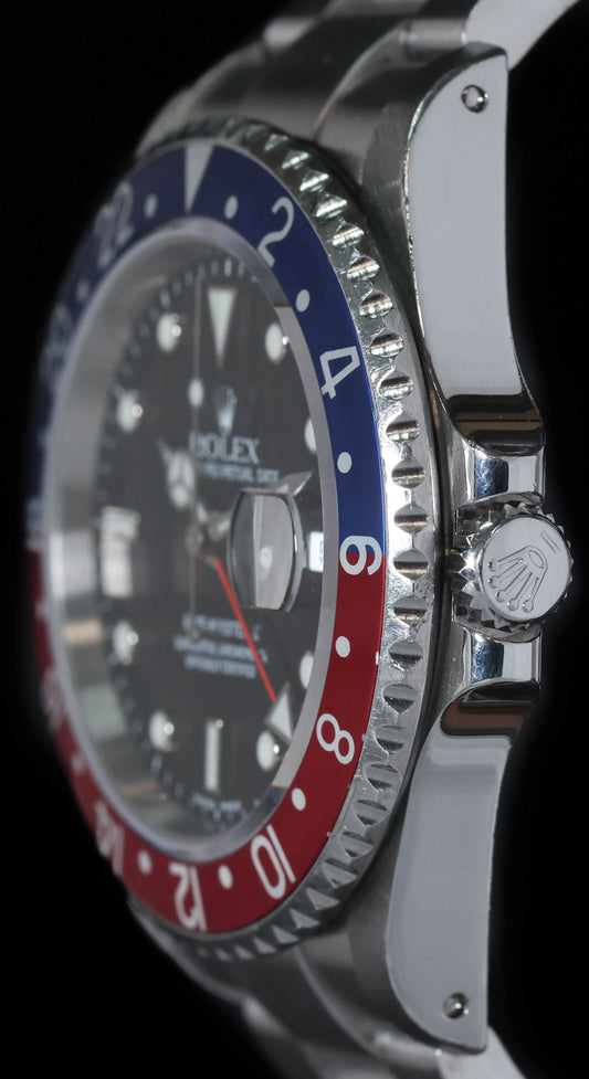 Pre-owned vintage Rolex GMT Master II 16710 'Pepsi' 40mm 2000 | Crown Vintage Watches