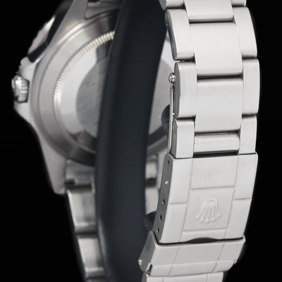 Preowned vintage Rolex GMT Master II 16710 'Pepsi' 40MM 2002 | Crown Vintage Watches