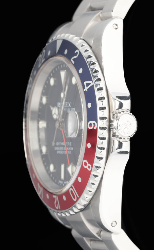 Preowned vintage Rolex GMT Master II 16710 'Pepsi' 40MM 2002 Box & Papers | Crown Vintage Watches