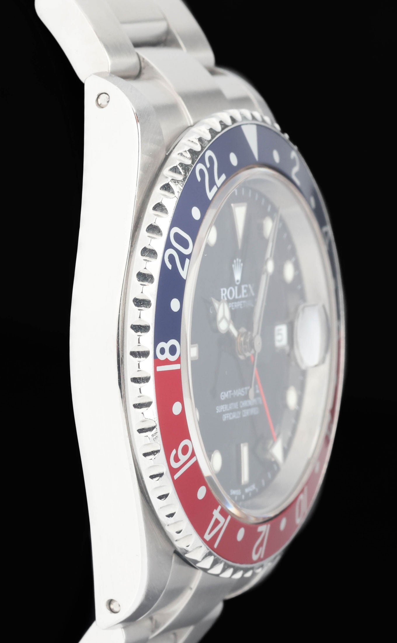 Preowned vintage Rolex GMT Master II 16710 'Pepsi' 40MM 2002 Box & Papers | Crown Vintage Watches