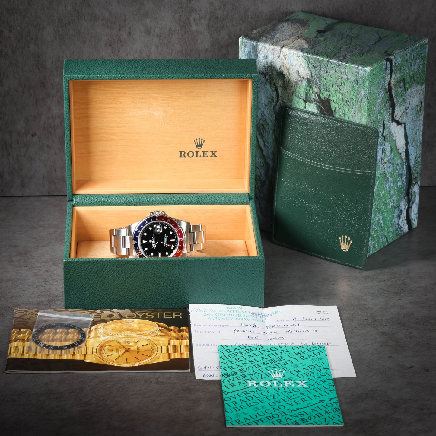 Preowned vintage Rolex GMT Master II 'Pepsi' 16710 40MM 1997 Box & Booklets | Crown Vintage Watches