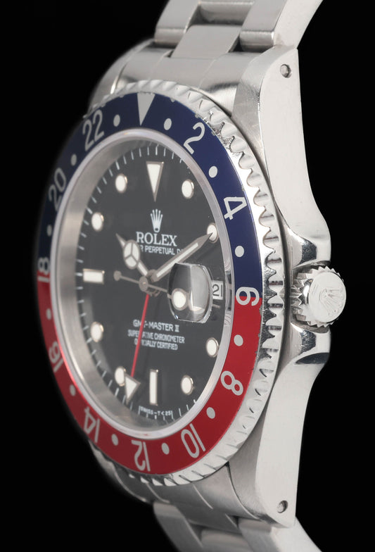 Preowned vintage Rolex GMT Master II 'Pepsi' 16710 40MM 1997 Box & Booklets | Crown Vintage Watches