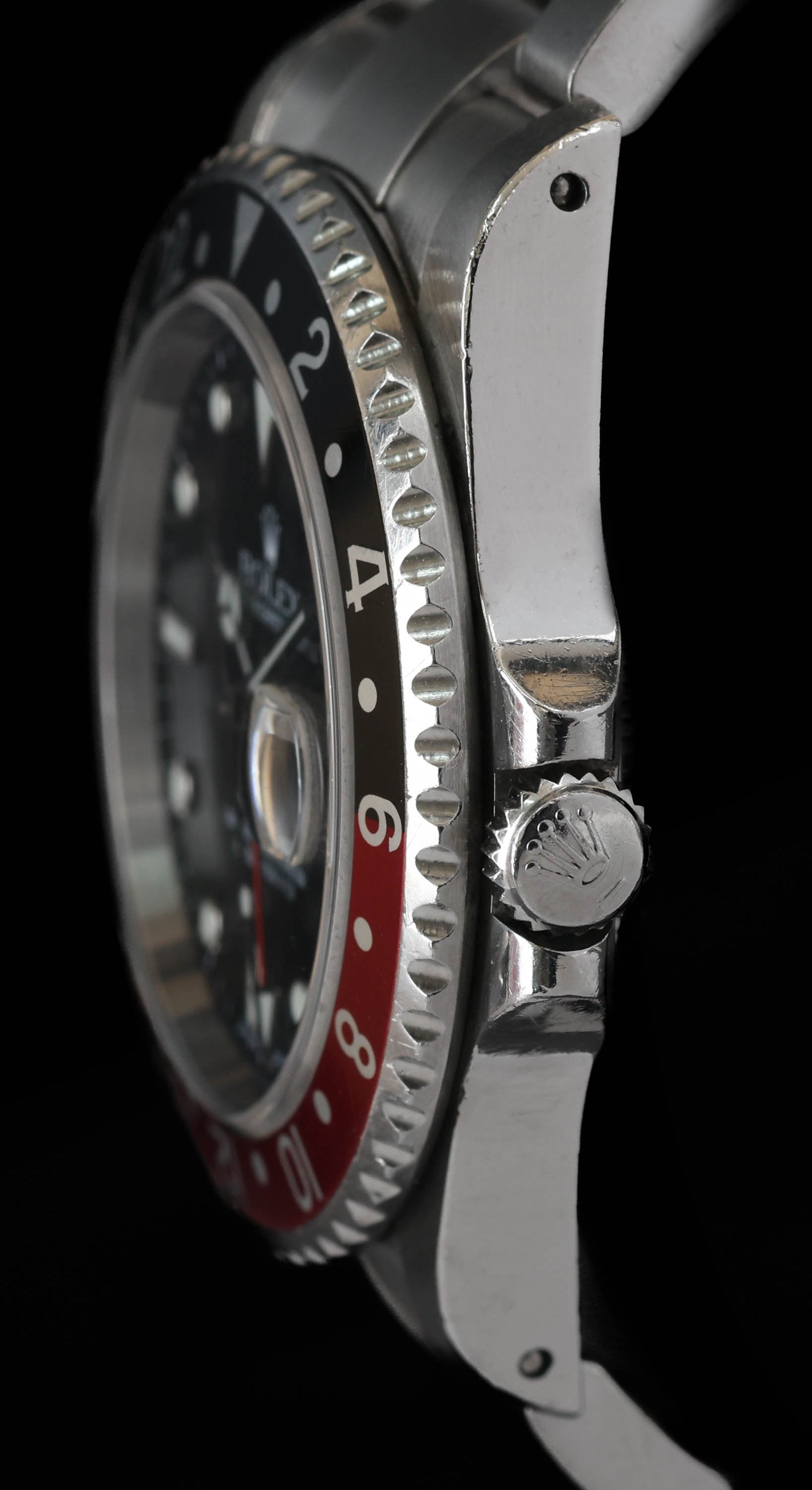 Pre owned vintage Rolex GMT Master II ‘Coke’ 16710 40mm Year 2000 | Crown Vintage Watches 
