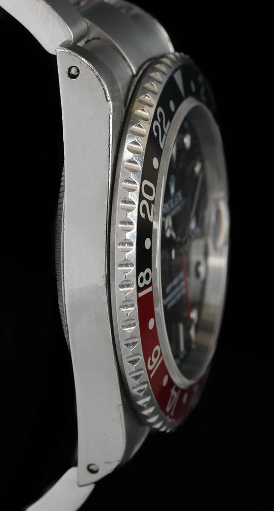 Pre owned vintage Rolex GMT Master II ‘Coke’ 16710 40mm Year 2000 | Crown Vintage Watches 