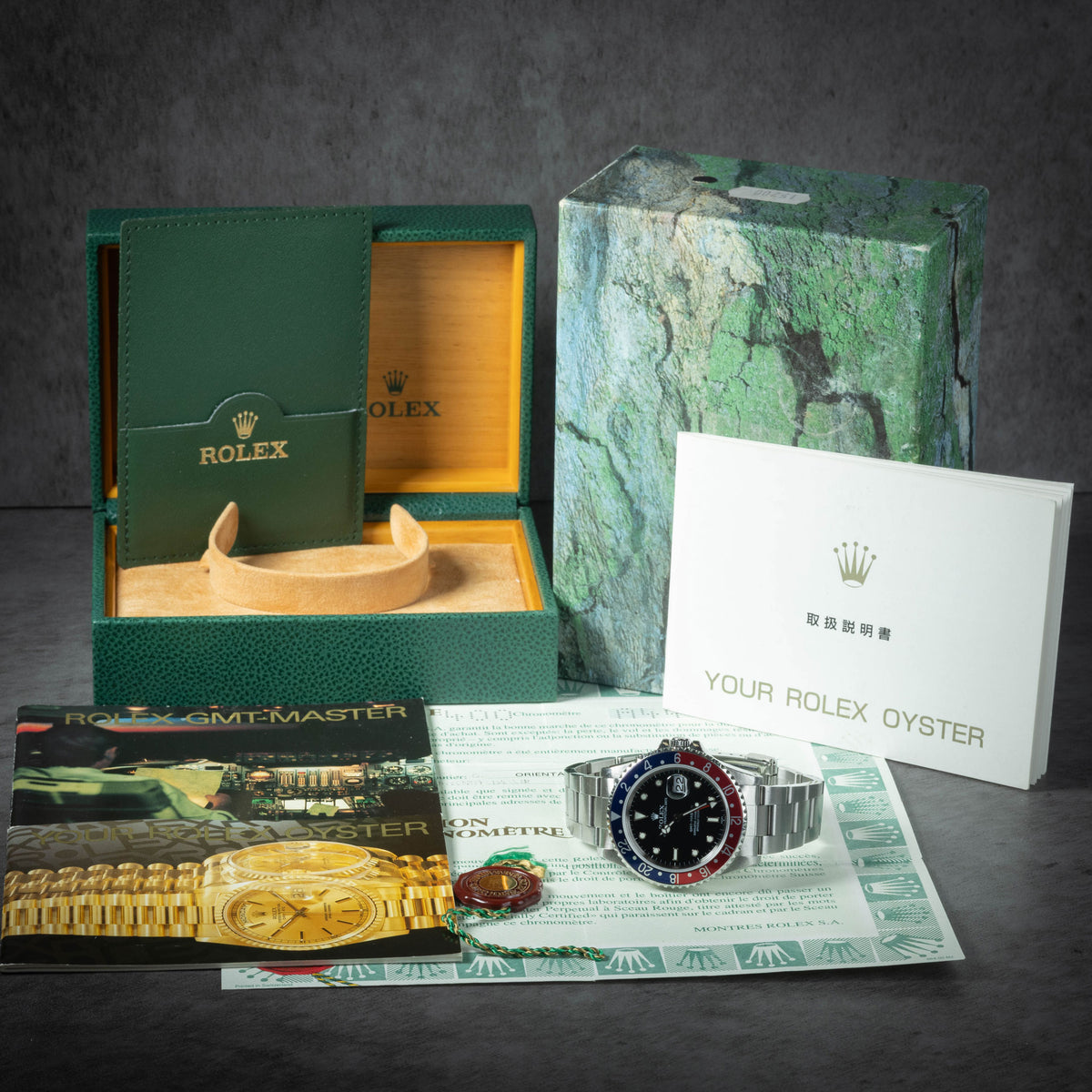 Preowned vintage Rolex GMT Master 'Pepsi' 16700 40mm 1999 Box & Papers | Crown Vintage Watches