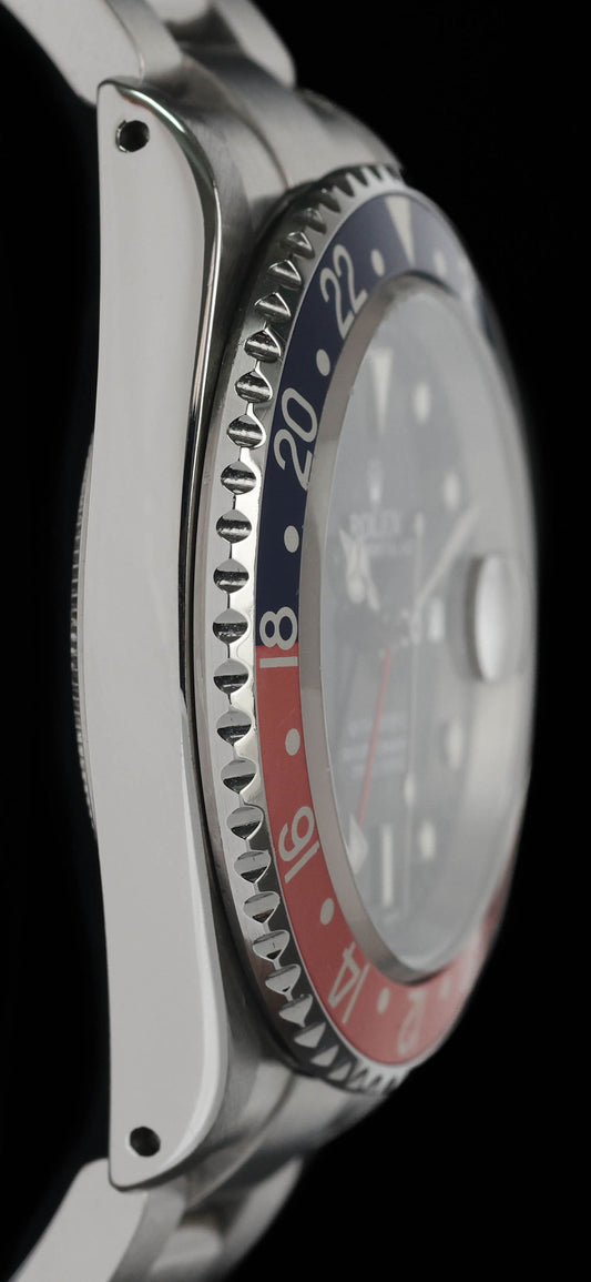 Pre-owned vintage Rolex GMT Master 'Pepsi' 16710 40mm 2000 | Crown Vintage Watches