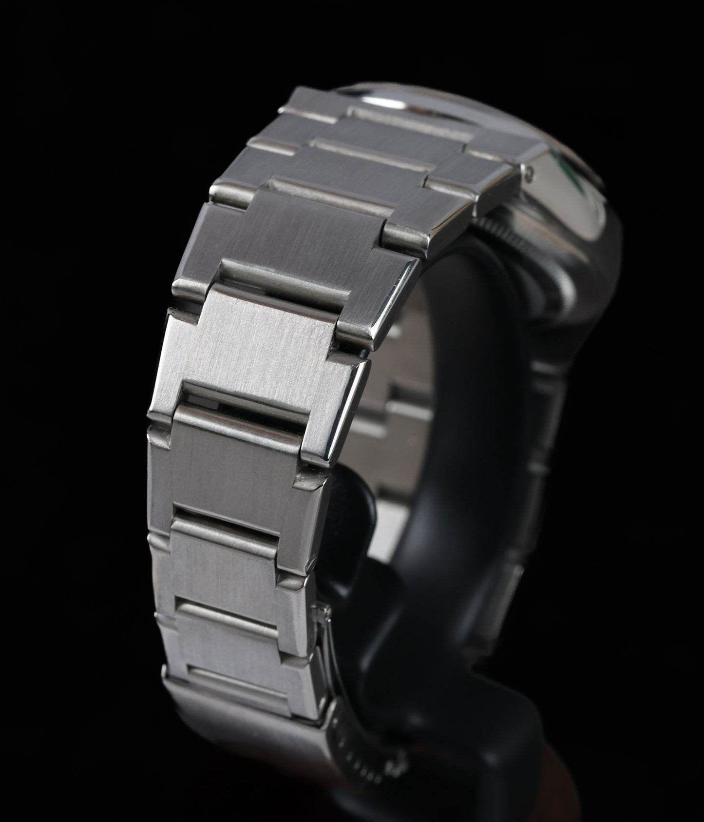 Vintage Rolex Oyster Perpetual 36MM  Ref 1530 'Rare Bird' 1976 | Crown Vintage Watches