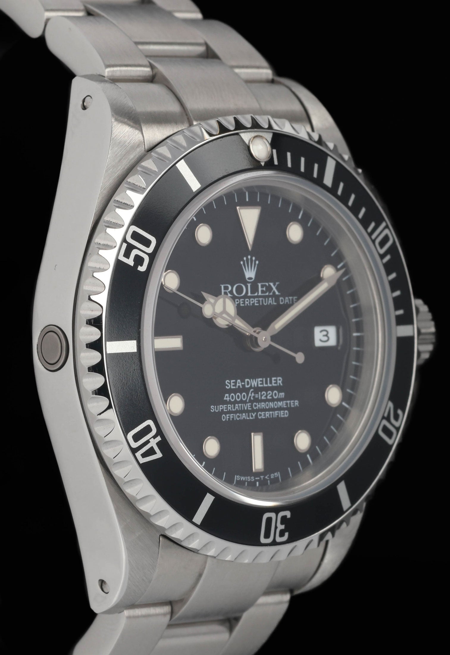 Preowned vintage Rolex Sea-Dweller 16600 40mm Tritium 1996 | Crown Vintage Watches