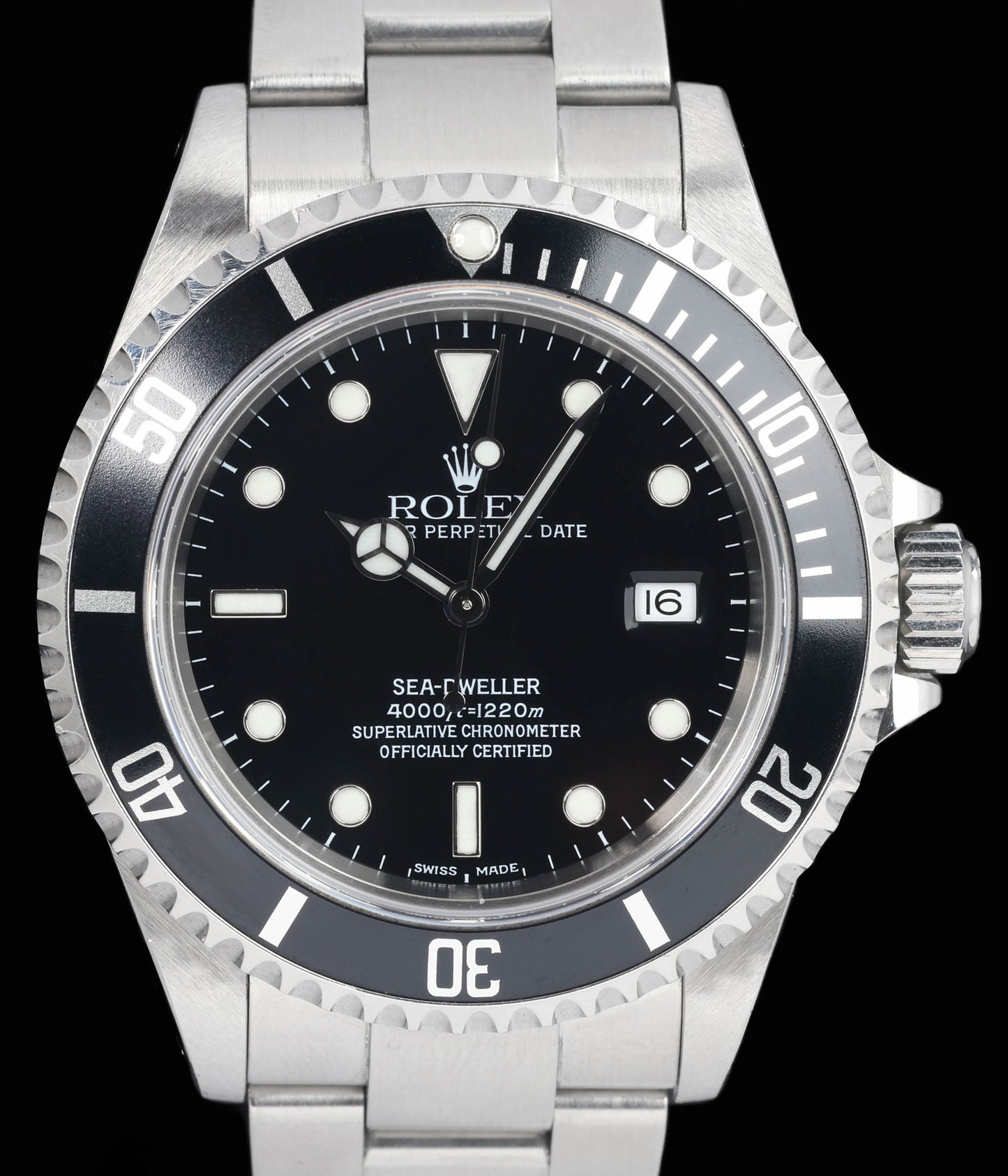 Preowned vintage Rolex Sea Dweller 40MM 'SD4K' 16600 2001 Box & Papers | Crown Vintage Watches