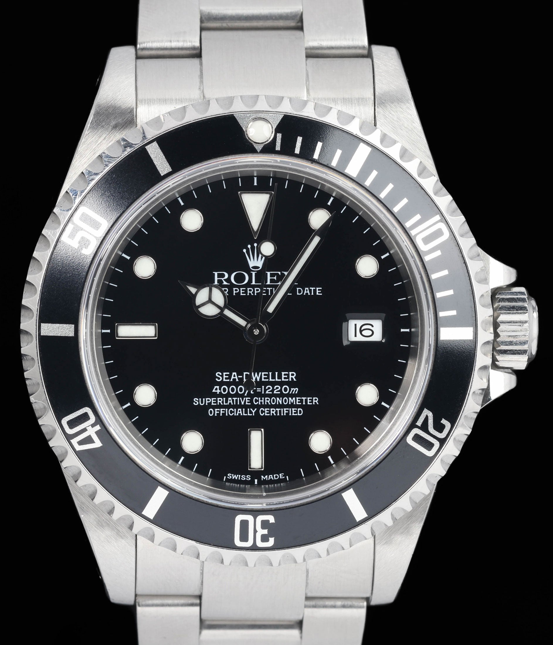 Preowned vintage Rolex Sea Dweller 40MM 'SD4K' 16600 2001 Box & Papers | Crown Vintage Watches