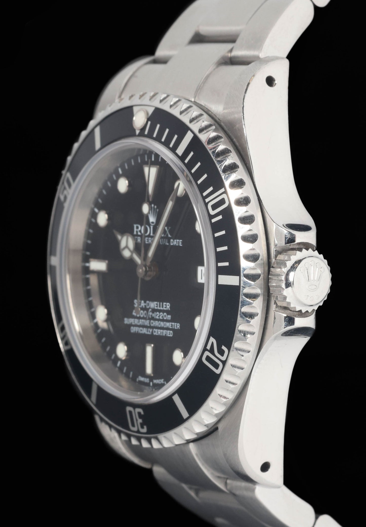 Preowned vintage Rolex Sea Dweller 40MM 'SD4K' 16600 2001 Box & Papers | Crown Vintage Watches