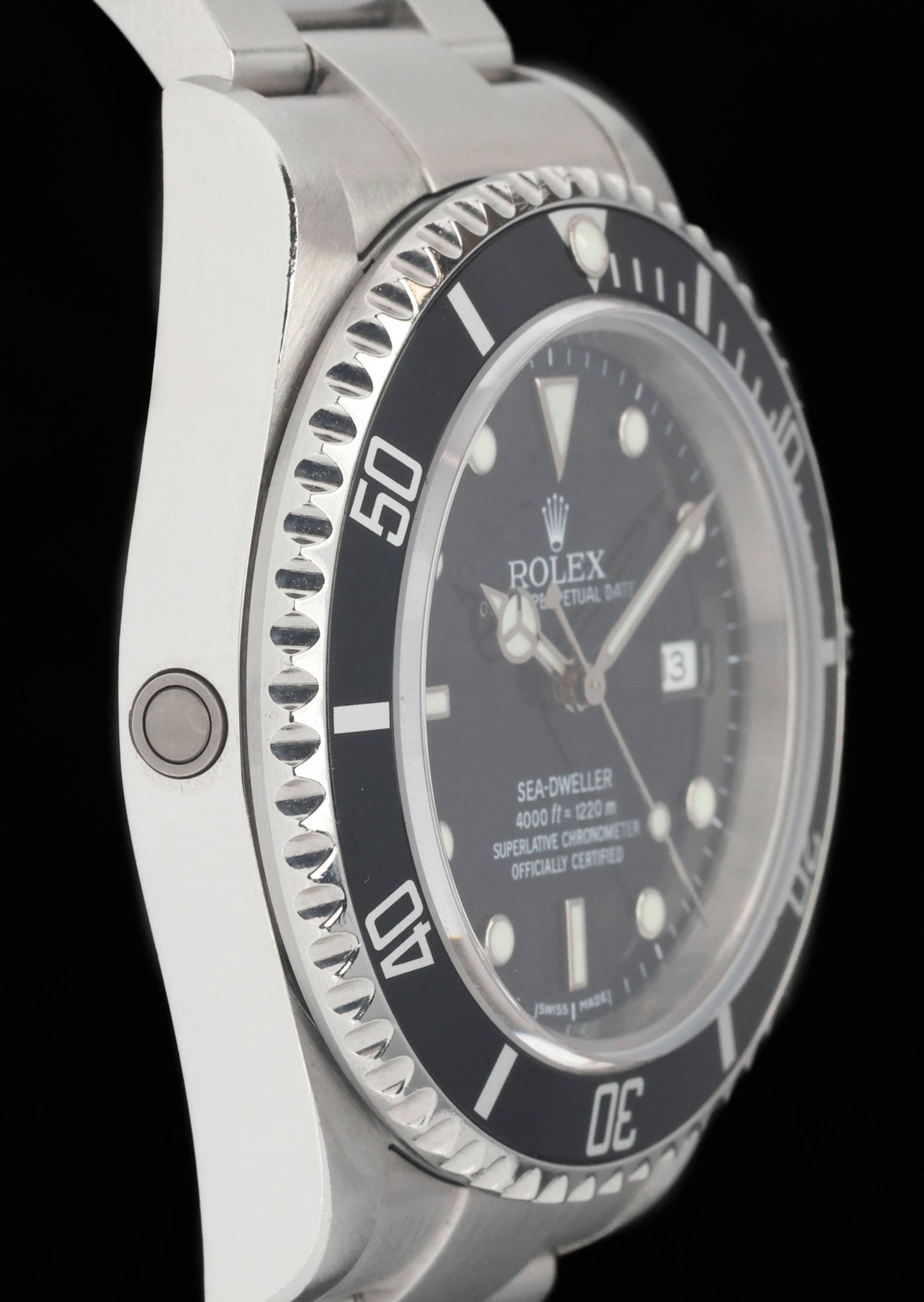 Preowned vintage Rolex Sea Dweller 40MM 'Swiss Made' 16600 2004 Box & Papers | Crown Vintage Watches
