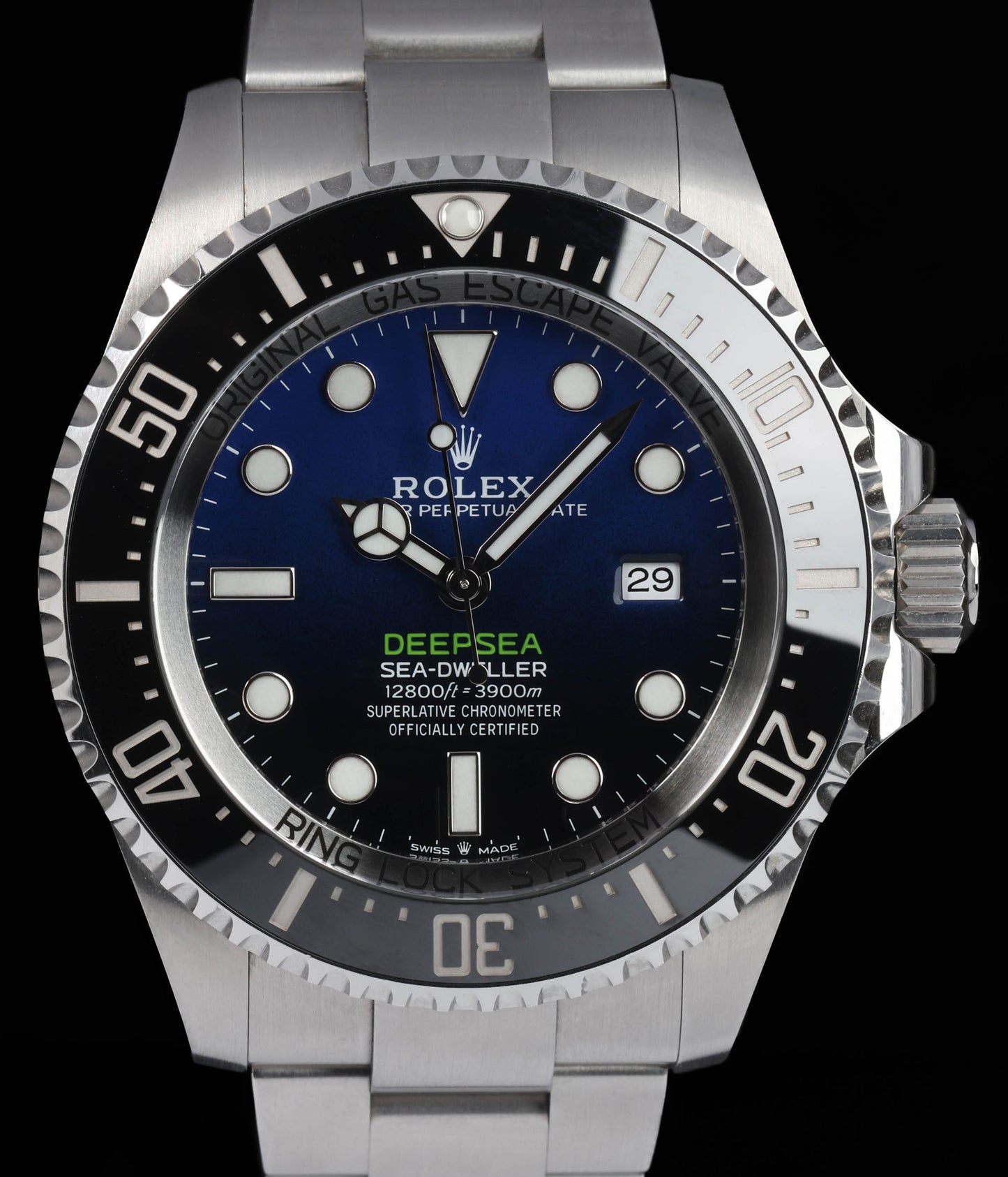 Pre-owned vintage Rolex Sea Dweller Deep Sea 126660 James Cameron 44mm 2019 Box and Papers | Crown Vintage Watches