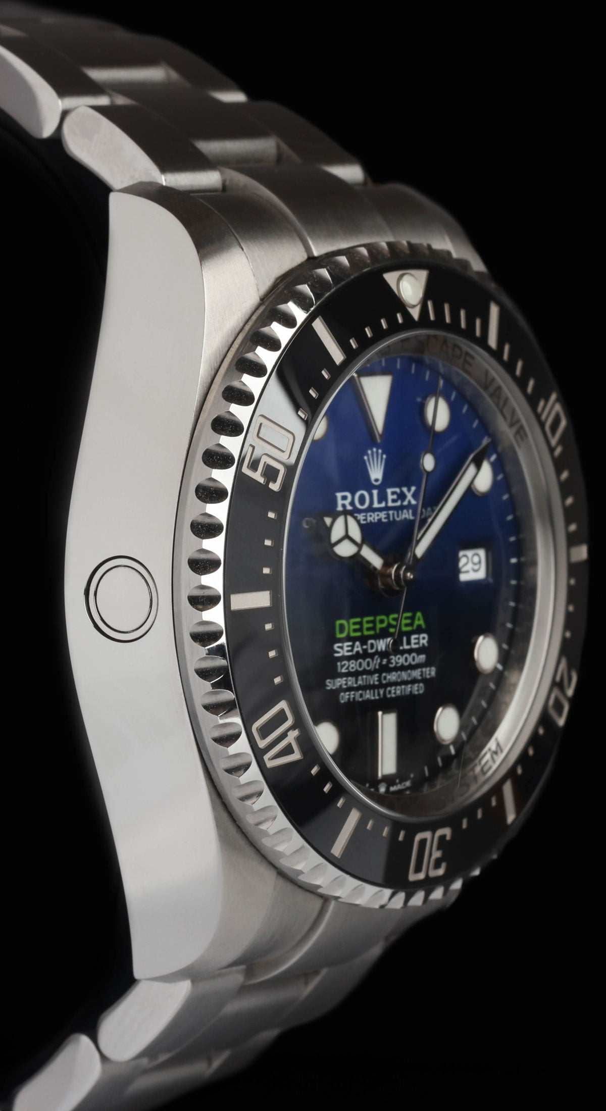 Pre-owned vintage Rolex Sea Dweller Deep Sea 126660 James Cameron 44mm 2019 Box and Papers | Crown Vintage Watches