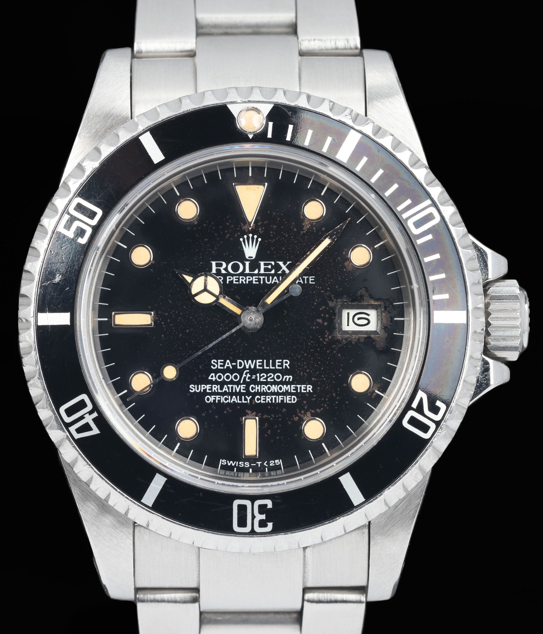 Preowned vintage Rolex Seadweller 16660 'Tropical' 40MM 1984 | Crown Vintage Watches