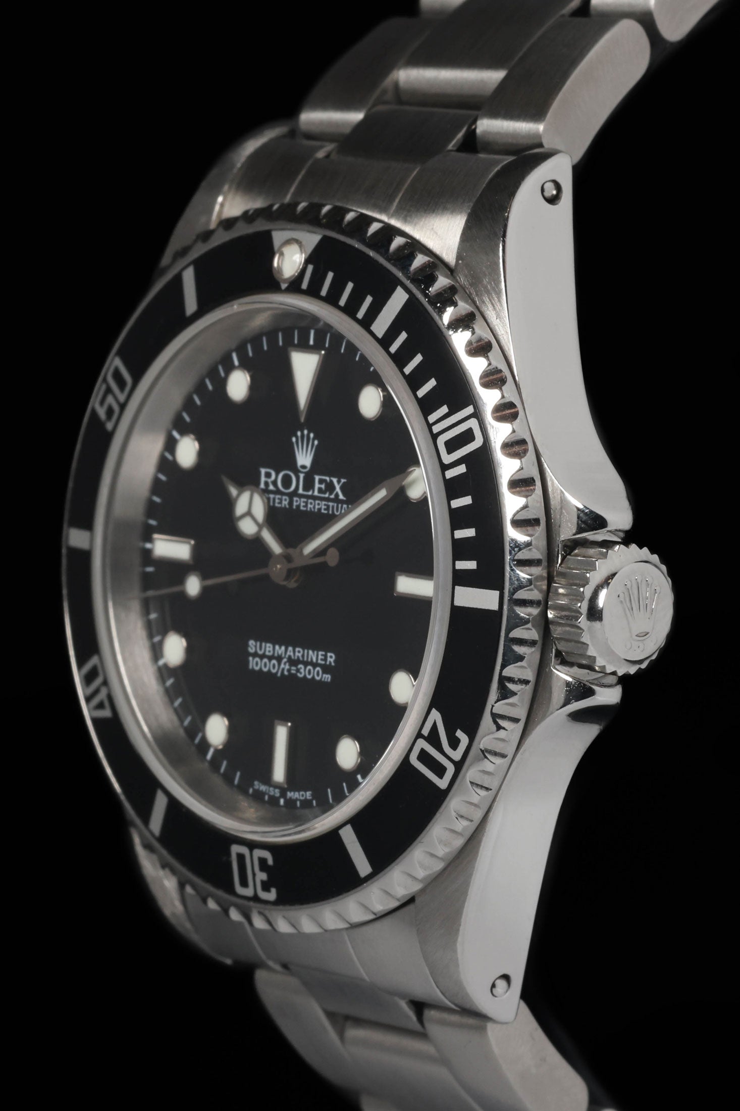 Pre-owned vintage Rolex Submariner 14060 40MM 1991 | Crown Vintage Watches