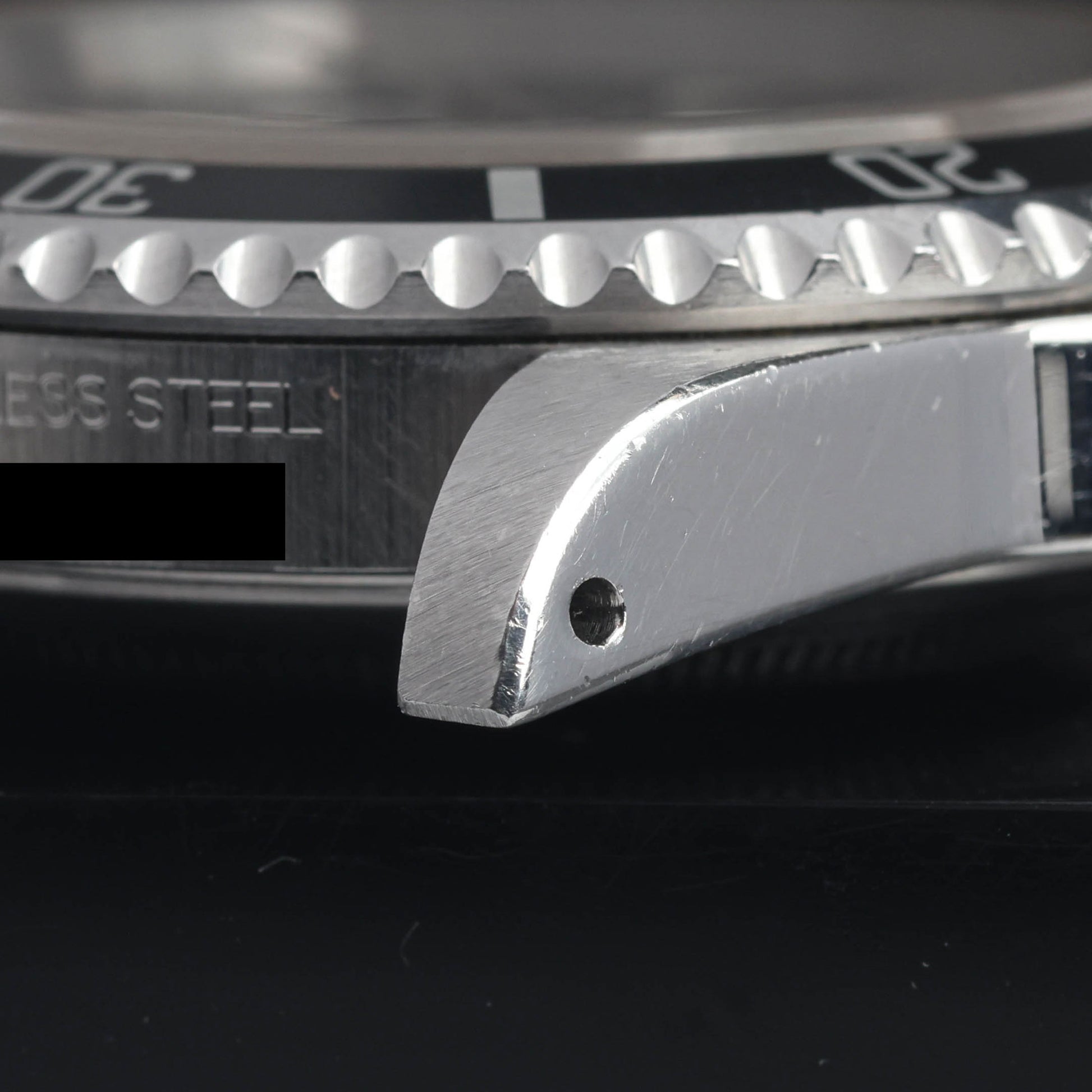 Preowned vintage Rolex Submariner 14060 40mm 1997 Box, Booklets & RSC | Crown Vintage Watches