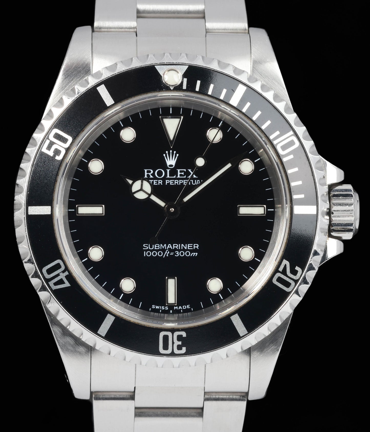 Preowned vintage Rolex Submariner 14060M 40MM 2000 | Crown Vintage Watches
