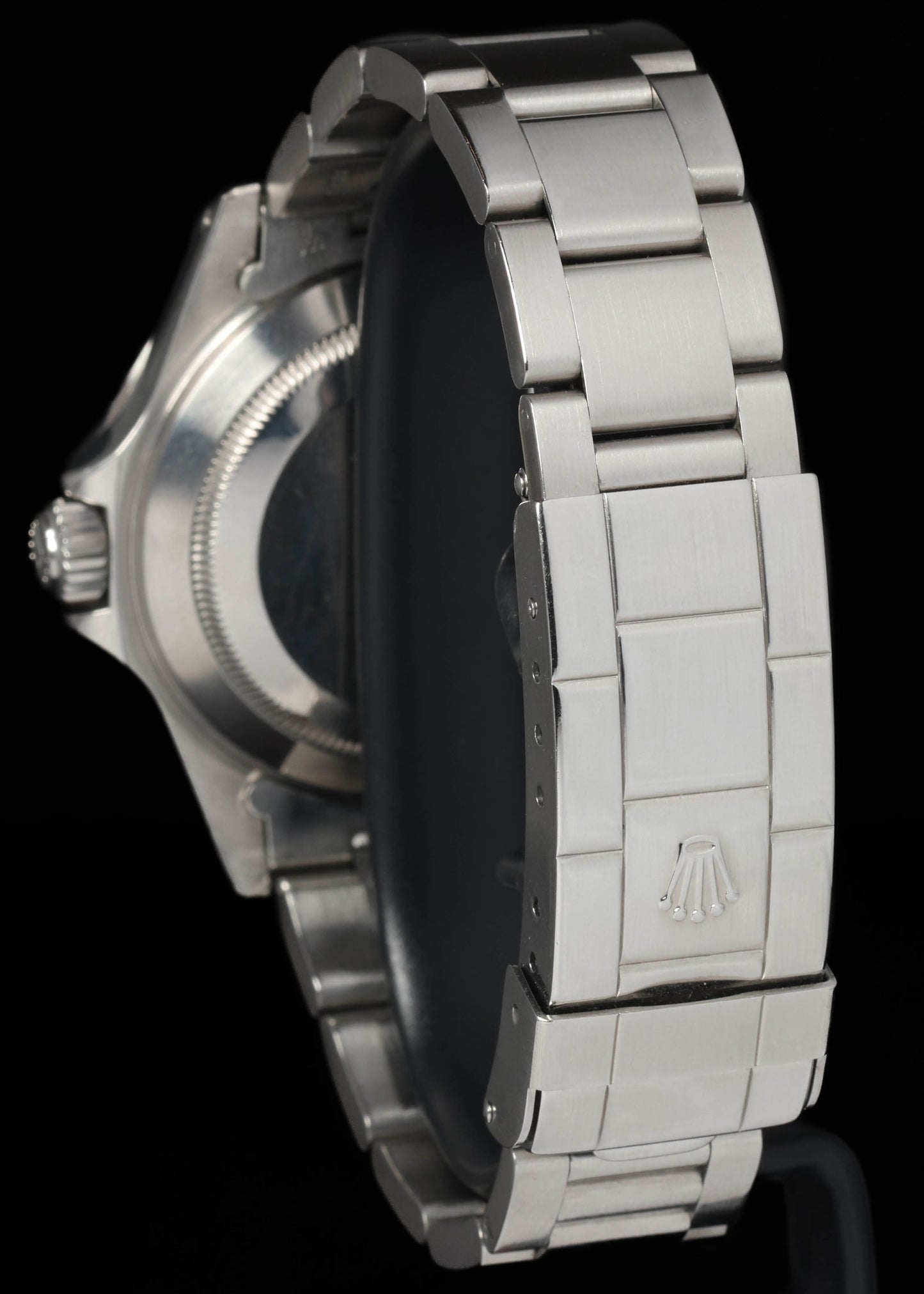Pre-owned vintage  Rolex Submariner 14060M 40MM 2002 | Box & Papers | Crown Vintage Watches