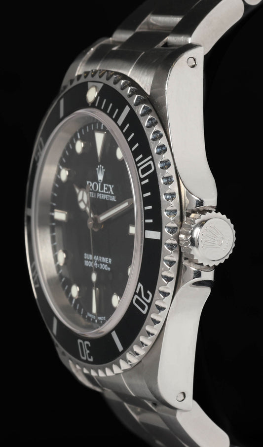 Pre-owned vintage  Rolex Submariner 14060M 40MM 2002 | Box & Papers | Crown Vintage Watches