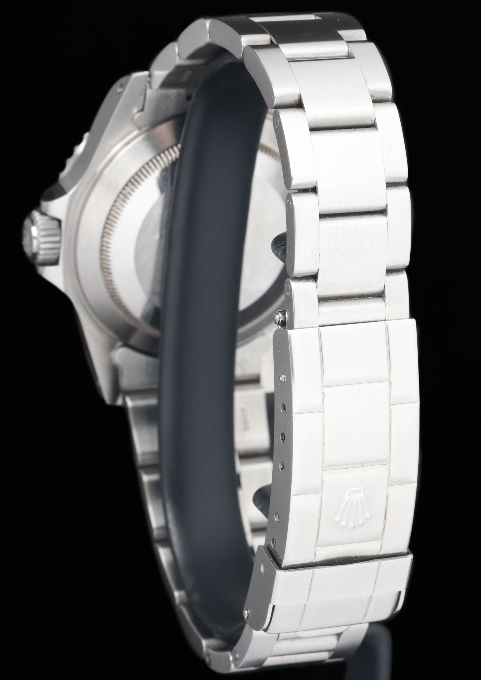 Preowned vintage Rolex Submariner 14060M 40MM 2010 | Box & Papers | Crown Vintage Watches