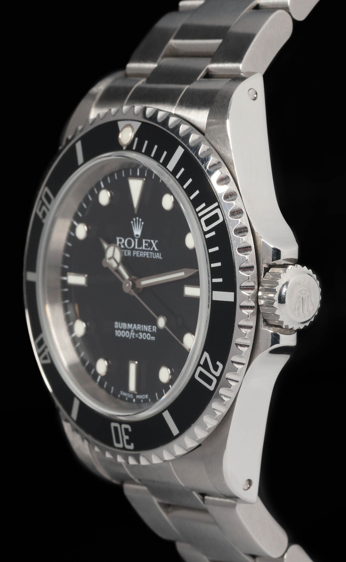 Pre-owned vintage Rolex Submariner 14060M 40mm 2004 Box and Papers | Crown Vintage Watches
