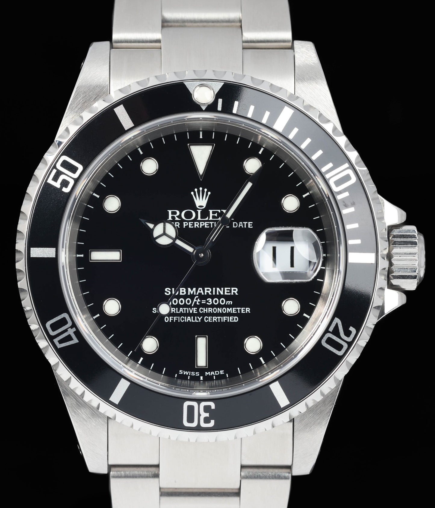 Preowned vintage Rolex Submariner 16610 40mm 1999 Box & Papers | Crown Vintage Watches