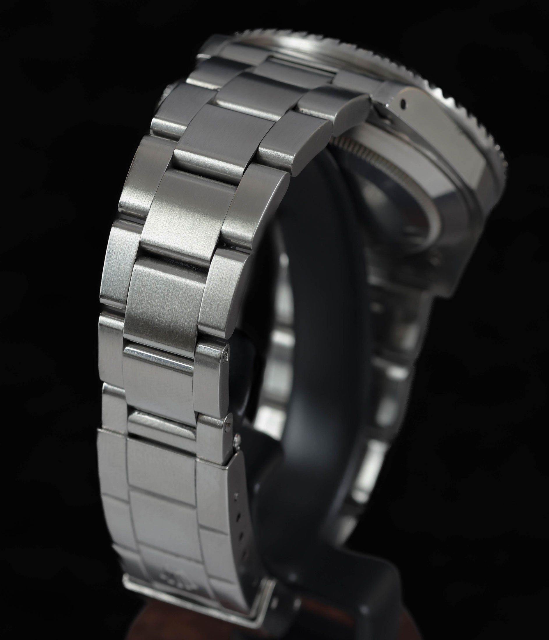 Vintage Rolex Submariner 16610 'Tritium Dial' 1994 | Crown Vintage Watches
