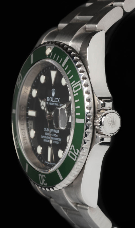Pre-owned vintage Rolex Submariner 16610LV 'Kermit' 40MM 2010 Box and Papers | Crown Vintage Watches